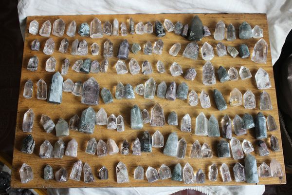 10 pieces natural ghost quartz crystal points tumbled polished healing brazil , wholesales
10 pieces natural ghost quartz crystal points tumbled polished healing brazil , wholesales