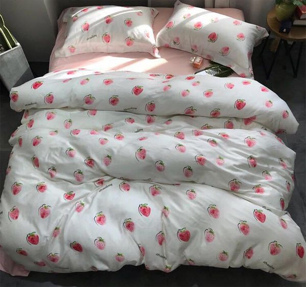 modern cute fruit strawberry bedding set teen,full king retro double home textile flat sheet pillow case quilt cover
modern cute fruit strawberry bedding set teen,full king retro double home textile flat sheet pillow case quilt cover