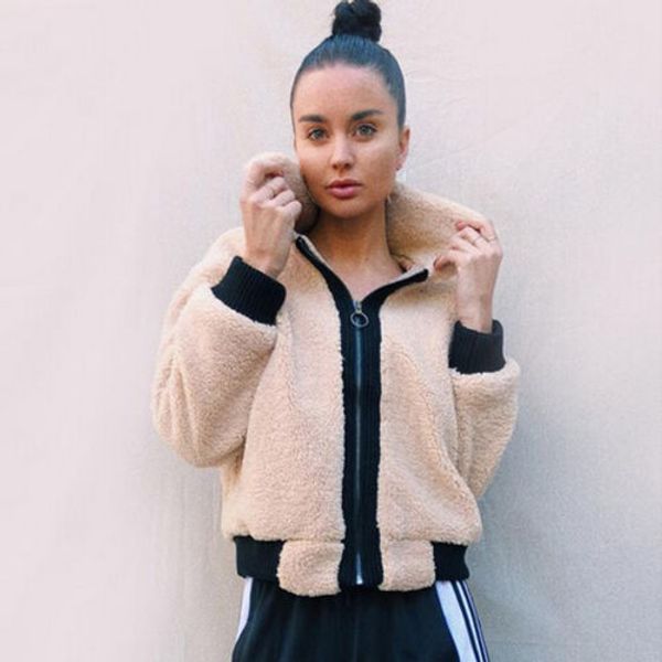 ladies casual zipper fleece fur jacket warm women winter long sleeve pullover plush fluffy loose coat, Black;brown
ladies casual zipper fleece fur jacket warm women winter long sleeve pullover plush fluffy loose coat, Black;brown