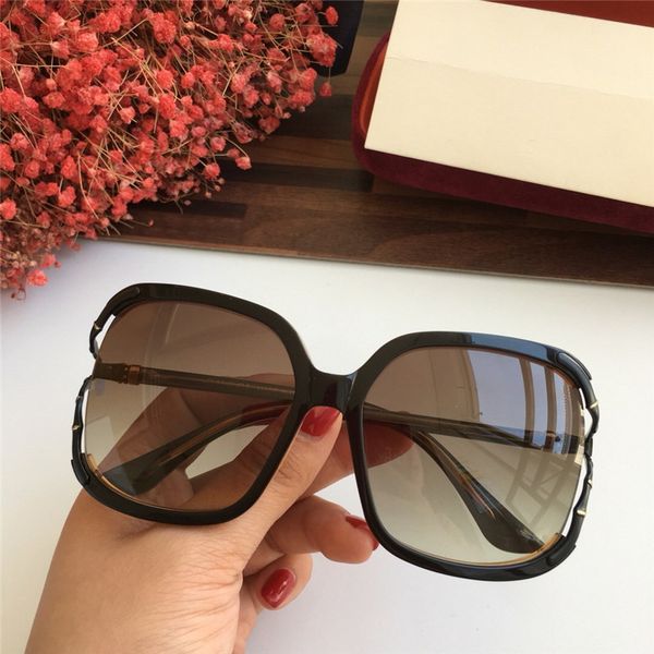 women square 5892 sunglasses clear glitter frame grey fashion sunglasses for women new with box numgg180926-12, White;black
women square 5892 sunglasses clear glitter frame grey fashion sunglasses for women new with box numgg180926-12, White;black