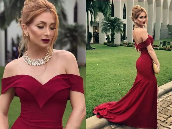custom burgundy off shoulder long mermaid prom dresses 2019 cap sleeves sweep train backless formal evening party gowns, Black
custom burgundy off shoulder long mermaid prom dresses 2019 cap sleeves sweep train backless formal evening party gowns, Black