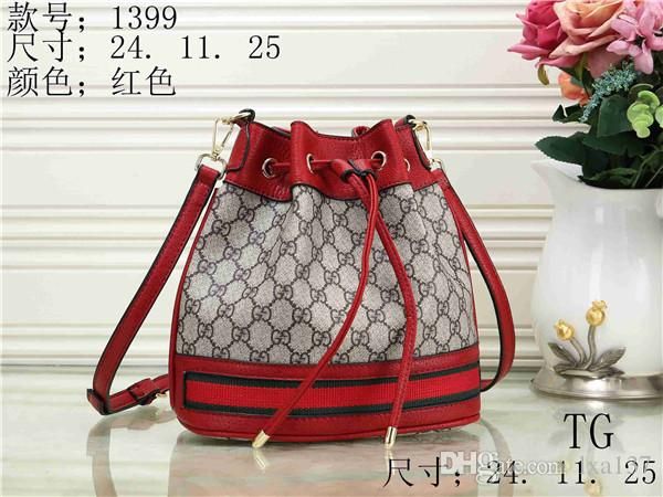 20188Classic fashion famous brand women casual tote bag PU handbags Shoulder Tote Bags purse Free shipping52
20188Classic fashion famous brand women casual tote bag PU handbags Shoulder Tote Bags purse Free shipping52