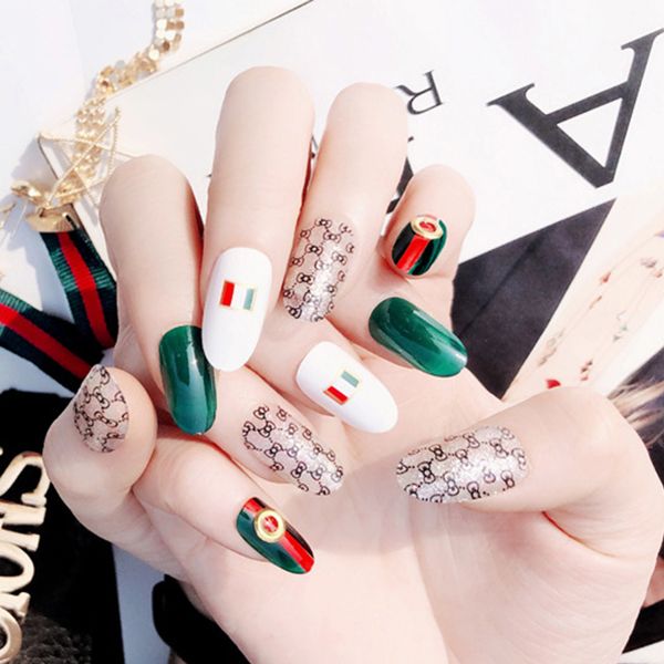 24pcs/set fashion green red strip false nails pre-designed gold circle full cover handmade fake nails beauty bride nail tools, Red;gold
24pcs/set fashion green red strip false nails pre-designed gold circle full cover handmade fake nails beauty bride nail tools, Red;gold