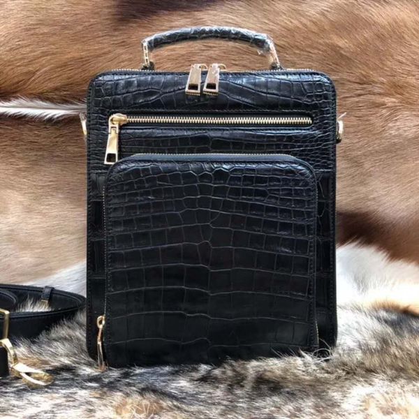 2018 fashion men's genuine/real 100% crocodile leathe belly skin men business bag with leather strap official men bag small size
2018 fashion men's genuine/real 100% crocodile leathe belly skin men business bag with leather strap official men bag small size