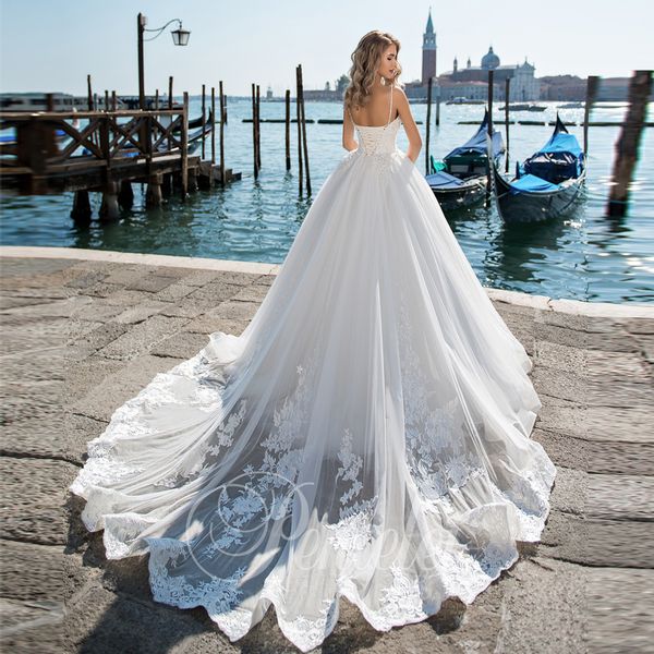 beach weddingdress a-line long train spaghetti strap beaded bodice v-neck bridall dress women gowns wedding appliques, White
beach weddingdress a-line long train spaghetti strap beaded bodice v-neck bridall dress women gowns wedding appliques, White