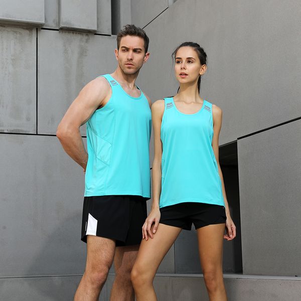 men running sets quick dry breathable vest track suit fitness clothing gym sport suit , gym running suits , sports shirt+shorts, Black;blue
men running sets quick dry breathable vest track suit fitness clothing gym sport suit , gym running suits , sports shirt+shorts, Black;blue