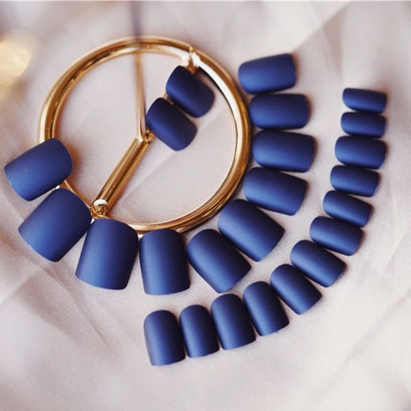 24pcs/set dark blue full finished false nails square head short design matte acrylic artificial nails with glue nail art tips, Red;gold
24pcs/set dark blue full finished false nails square head short design matte acrylic artificial nails with glue nail art tips, Red;gold