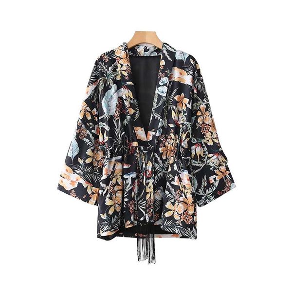 Polyester Women V Neck Vintage Floral Kimono Coat Tassels Tie Three Quarter Sleeve Female Casual Loose Outerwear Retro Tops
Polyester Women V Neck Vintage Floral Kimono Coat Tassels Tie Three Quarter Sleeve Female Casual Loose Outerwear Retro Tops