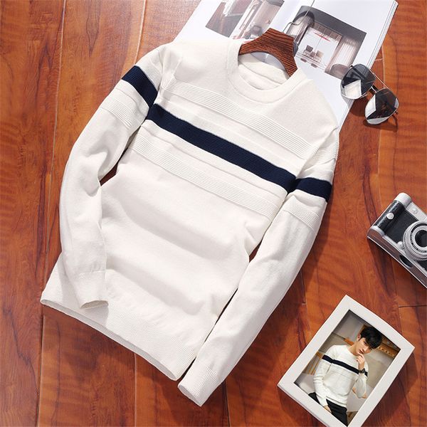 2018 autumn new men's sweater round neck color matching knit cotton thin section slim young men, White;black
2018 autumn new men's sweater round neck color matching knit cotton thin section slim young men, White;black