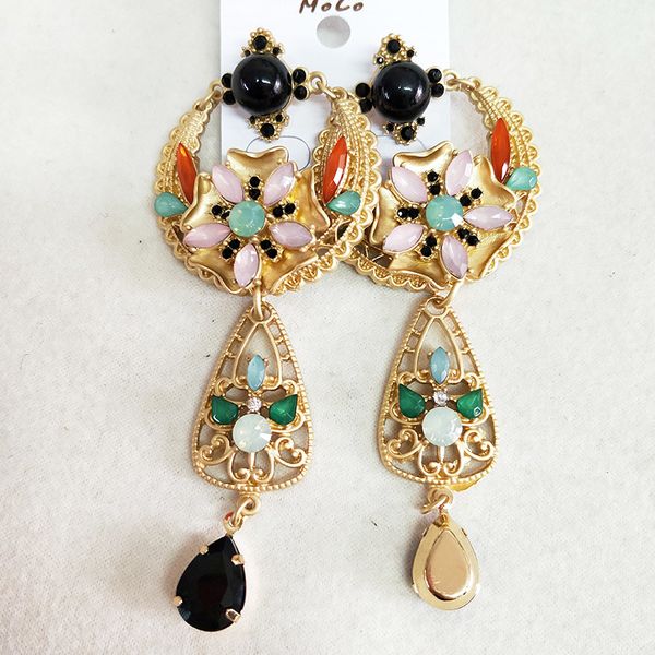 luxury crystal baroque fringe white earring women black tassel chandelier dangle earrings fashion exaggeration show jewelry c18111901, Golden
luxury crystal baroque fringe white earring women black tassel chandelier dangle earrings fashion exaggeration show jewelry c18111901, Golden