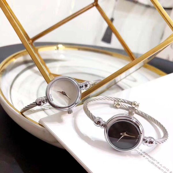 2018 new Bracelet watches, fashionable luxury ladies dress watches, women's famous quartz watches, Valentine's Day gifts.
2018 new Bracelet watches, fashionable luxury ladies dress watches, women's famous quartz watches, Valentine's Day gifts.