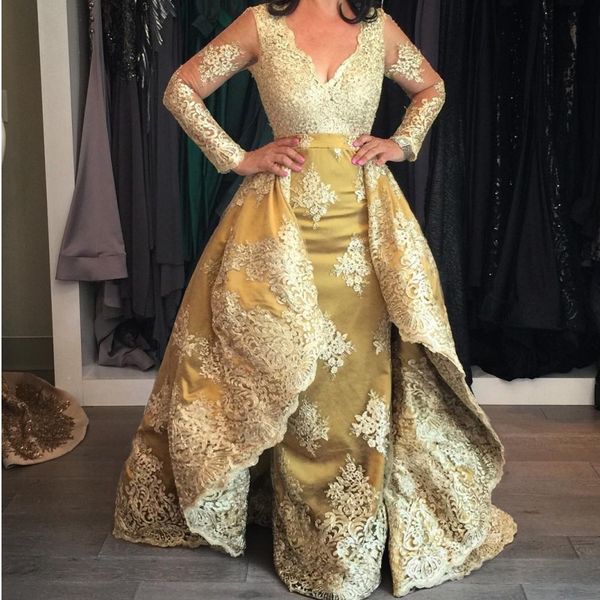 charming lace applique prom dresses with overskirt v-neck sheer long sleeve saudi arabia party dress 2018 elegant celebrity evening gow, Black
charming lace applique prom dresses with overskirt v-neck sheer long sleeve saudi arabia party dress 2018 elegant celebrity evening gow, Black