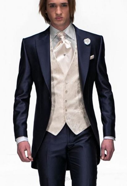 новый стиль slim fit one button жених смокинги темно-синий шафер пик отворотом жених мужчины свадебные костюмы жених (куртка + брюки + галст, Black;gray
новый стиль slim fit one button жених смокинги темно-синий шафер пик отворотом жених мужчины свадебные костюмы жених (куртка + брюки + галст, Black;gray