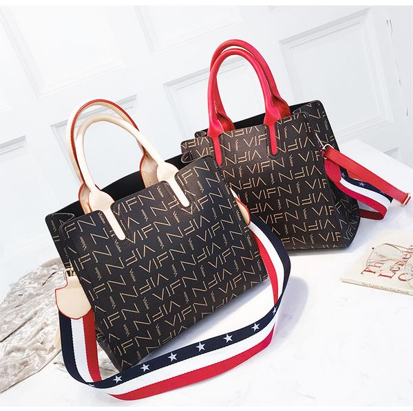 High Quality Pu Leather Handbags Women Tote Bag Designer Handbags Ladies Hand Bags Black Women Shoulder messenger Wide Strap Bags/4
High Quality Pu Leather Handbags Women Tote Bag Designer Handbags Ladies Hand Bags Black Women Shoulder messenger Wide Strap Bags/4