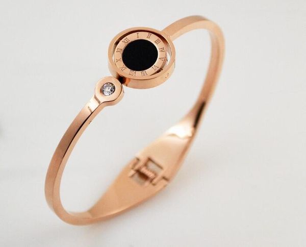 europe and america rotating black and white double-sided hollow roman numerals bracelet fashion titanium steel tide female rose gold bracele, Golden;silver
europe and america rotating black and white double-sided hollow roman numerals bracelet fashion titanium steel tide female rose gold bracele, Golden;silver