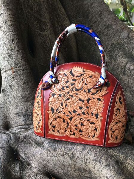 100% hand carved vintage flower italy vegetable tanned genuine leather designer handbags women handbag shell bag
100% hand carved vintage flower italy vegetable tanned genuine leather designer handbags women handbag shell bag