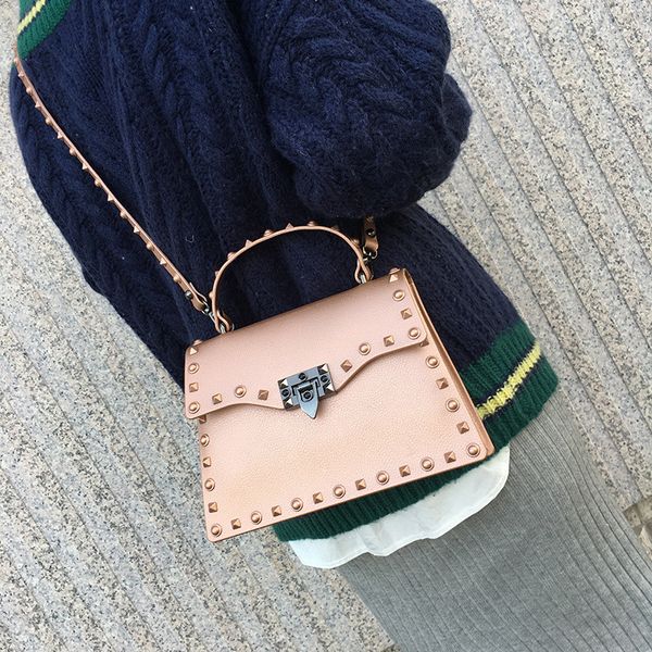 2018 женщины сумка crossbody messenger сумки роскошные сумки повседневная сумка дизайнер мини лоскут мода искусственная кожа сумки d18102303
2018 женщины сумка crossbody messenger сумки роскошные сумки повседневная сумка дизайнер мини лоскут мода искусственная кожа сумки d18102303