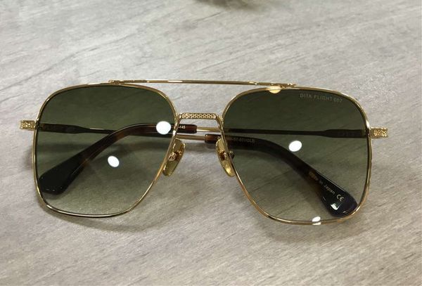 mens gafa gradient sunglasses with green glasses new sol de box pilot lens gold/brown square, White;black
mens gafa gradient sunglasses with green glasses new sol de box pilot lens gold/brown square, White;black