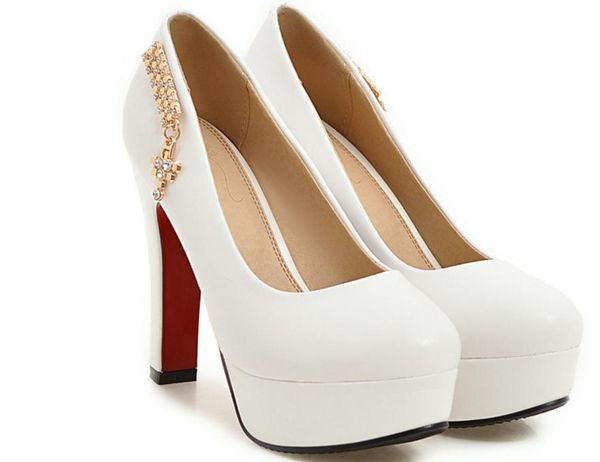 send coarse heel big shoes 44 45 46 47 yards high heel single shoes diamond woman small shoes 31-33, Black
send coarse heel big shoes 44 45 46 47 yards high heel single shoes diamond woman small shoes 31-33, Black