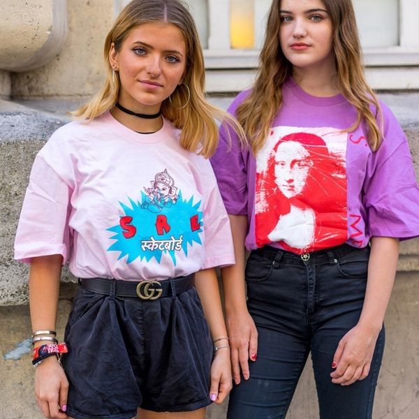 18SS Мона Лиза Ти Ретро High Street Удобные Свободные Хлопка Шею Мужчины и Женщины Пара С
18SS Мона Лиза Ти Ретро High Street Удобные Свободные Хлопка Шею Мужчины и Женщины Пара С