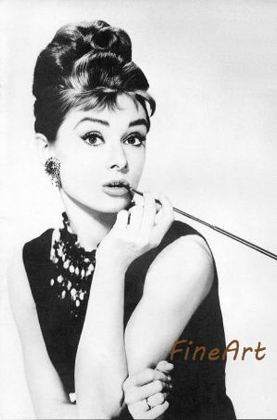 hand paint famous paintings women audrey hepburn oil painting on canvas black and white beautiful artwork paintings decoration of the walls
hand paint famous paintings women audrey hepburn oil painting on canvas black and white beautiful artwork paintings decoration of the walls