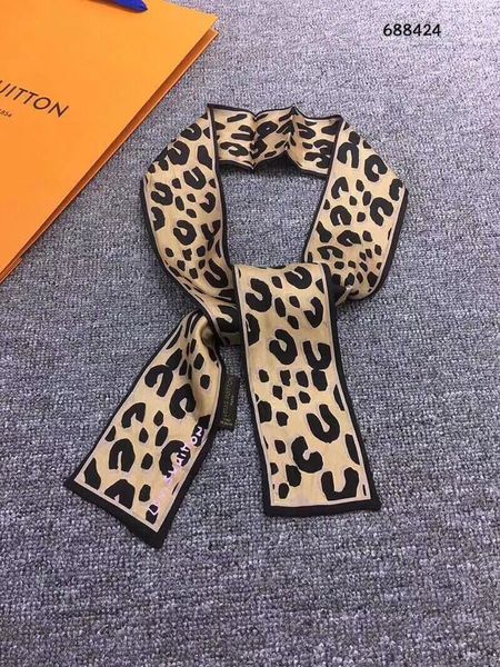 2020 scarf women neck head scarf bag wrist ribbon spring summer small scarves headband hairband ing, Blue;gray
2020 scarf women neck head scarf bag wrist ribbon spring summer small scarves headband hairband ing, Blue;gray