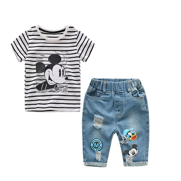 США известный бренд животных логотип печати Baby Kid одежда лето с коротким рукавом футболки шорты из двух частей набор для мальчика одежда
США известный бренд животных логотип печати Baby Kid одежда лето с коротким рукавом футболки шорты из двух частей набор для мальчика одежда