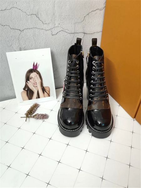 Luxury brand tar trail ankle boot high heeled heel hoe bootie leather boot with patche high heel ankle boot 1a2y7u 1a2y89 1a3 wy 
Luxury brand tar trail ankle boot high heeled heel hoe bootie leather boot with patche high heel ankle boot 1a2y7u 1a2y89 1a3 wy