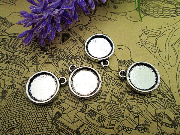 60pcs antique silvertone round double sided glass cabochon settings charm pendants fit 12mm glass dome, Bronze;silver
60pcs antique silvertone round double sided glass cabochon settings charm pendants fit 12mm glass dome, Bronze;silver