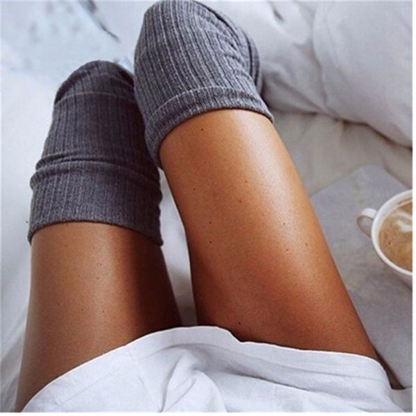 1 pair solid colors knitted stocking women warm thigh high over the knee socks fashion ladies stockings ho951395, Black;white
1 pair solid colors knitted stocking women warm thigh high over the knee socks fashion ladies stockings ho951395, Black;white