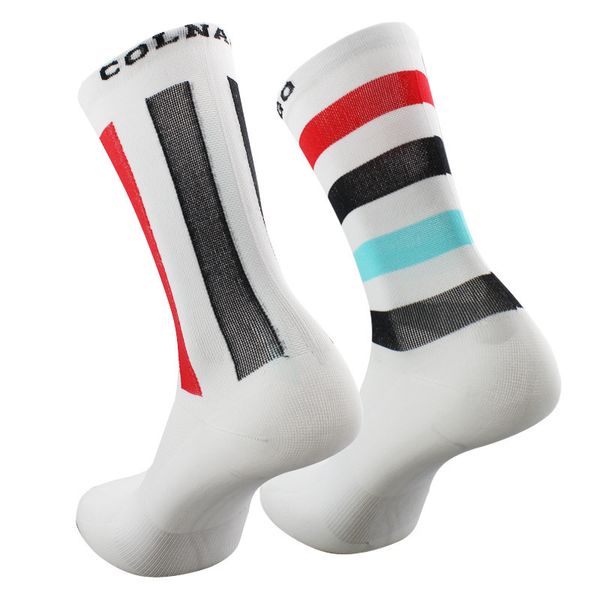 2018 men professional brand cycling sport socks protect feet breathable wicking socks cycling bicycles, Black
2018 men professional brand cycling sport socks protect feet breathable wicking socks cycling bicycles, Black