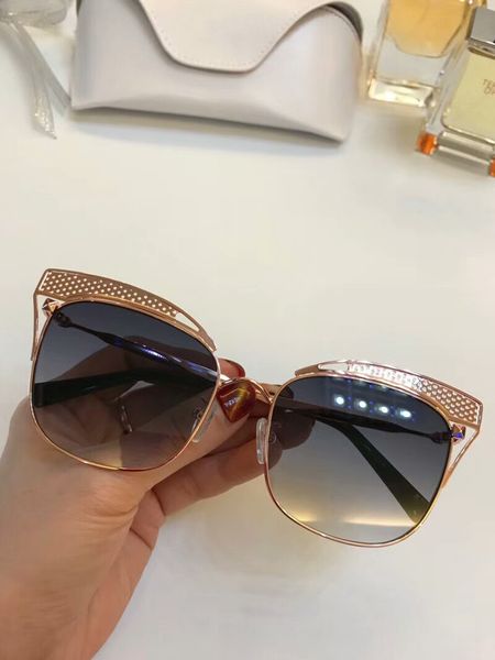 latest selling popular fashion 10 women sunglasses mens sunglasses men sunglasses gafas de sol sun glasses uv400 lens with box, White;black
latest selling popular fashion 10 women sunglasses mens sunglasses men sunglasses gafas de sol sun glasses uv400 lens with box, White;black