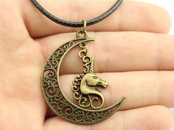 wysiwyg 5 pieces leather chain necklaces pendants choker collar pendant necklace women lucky horn horse 26x15mm n6-a11573-a11585, Golden;silver
wysiwyg 5 pieces leather chain necklaces pendants choker collar pendant necklace women lucky horn horse 26x15mm n6-a11573-a11585, Golden;silver