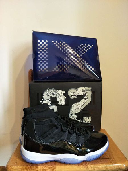 Разводят 11S concord space jam win как 82 96 баскетбольная обувь с коробкой Оптовая 11S кроссовк
Разводят 11S concord space jam win как 82 96 баскетбольная обувь с коробкой Оптовая 11S кроссовк