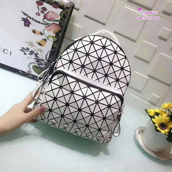 Pink sugao designer backpack women luxury backpacks Laser Lattice famous brand fashion shine designer bags shoulder bags for travel
Pink sugao designer backpack women luxury backpacks Laser Lattice famous brand fashion shine designer bags shoulder bags for travel