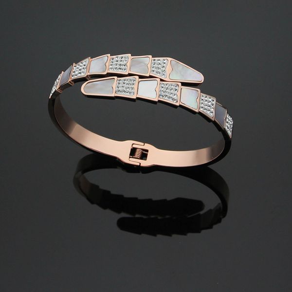 wholesale trade of titanium white mud drilling head shell shell bracelet bracelet fashion snake bracelet, Black
wholesale trade of titanium white mud drilling head shell shell bracelet bracelet fashion snake bracelet, Black