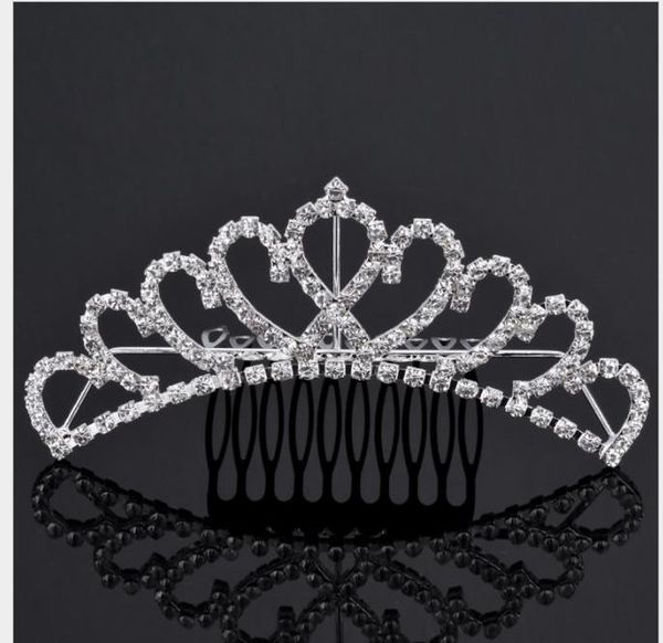 headwear, white crystal, new hair accessories, high-end wedding crown ornaments, Slivery;golden
headwear, white crystal, new hair accessories, high-end wedding crown ornaments, Slivery;golden