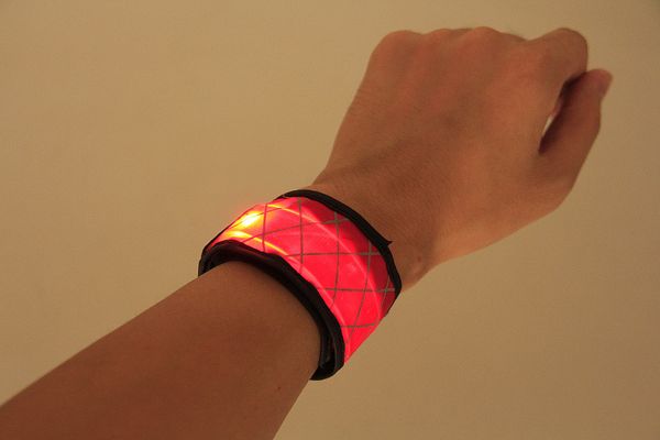 led wristband sport slap wrist strap bands light flash bracelet glowng armband strap for party concert armband in xmas halloween fhh7-1268
led wristband sport slap wrist strap bands light flash bracelet glowng armband strap for party concert armband in xmas halloween fhh7-1268