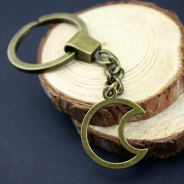 6 pieces key chain women key rings for car keychains with charms moon 21x26mm, Slivery;golden
6 pieces key chain women key rings for car keychains with charms moon 21x26mm, Slivery;golden