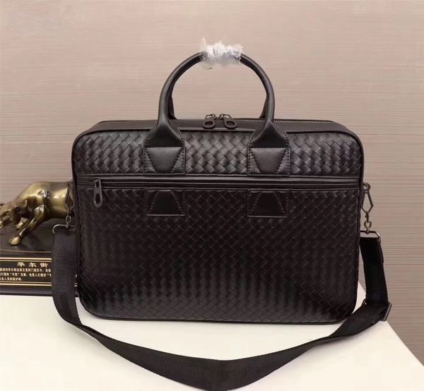 kaisiludi leather hand-woven men's bag handbag men's leather briefcase business casual computer bag fashion men and women
kaisiludi leather hand-woven men's bag handbag men's leather briefcase business casual computer bag fashion men and women