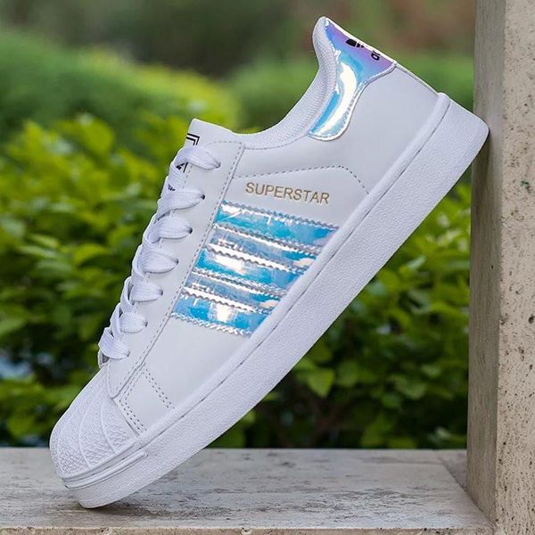 2018 суперзвезда Белая голограмма радужные младшие суперзвезды 80-х годов гордость
2018 суперзвезда Белая голограмма радужные младшие суперзвезды 80-х годов гордость