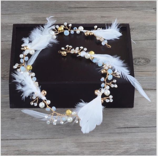 european and american bridal headwear, hand-made feather hair, crown band, wedding dress and accessories, Slivery;golden
european and american bridal headwear, hand-made feather hair, crown band, wedding dress and accessories, Slivery;golden