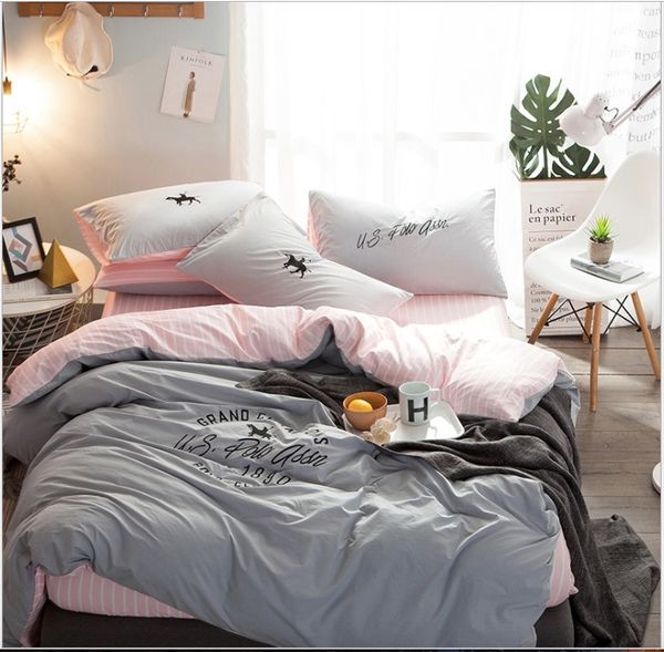 100% cotton simple style four pcs bedding sets duvet cover bedsheet family home textile christmas gift
100% cotton simple style four pcs bedding sets duvet cover bedsheet family home textile christmas gift