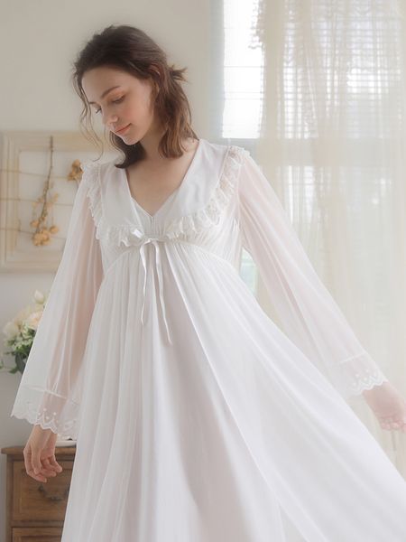 2018 new autumn princess nightgown women's long robe and white slip pajamas two pieces cottonset yarn sleepwear, Black;red
2018 new autumn princess nightgown women's long robe and white slip pajamas two pieces cottonset yarn sleepwear, Black;red