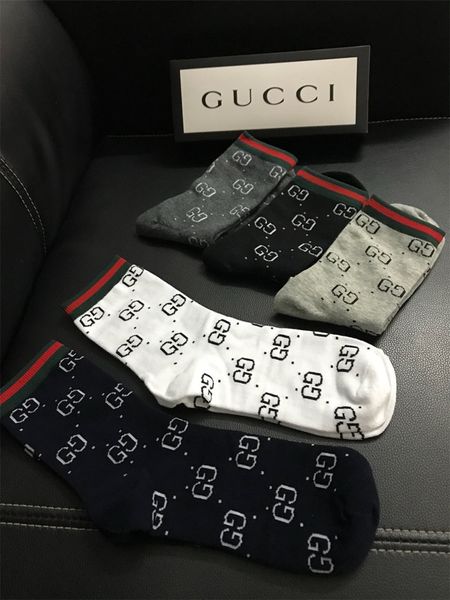 Fashion Unisex Casual Socks Autumn Winter Brand Designer Gentlemen Ladies Sports Socks Luxury Comfortable Socks Calcetines Hombre with Box
Fashion Unisex Casual Socks Autumn Winter Brand Designer Gentlemen Ladies Sports Socks Luxury Comfortable Socks Calcetines Hombre with Box