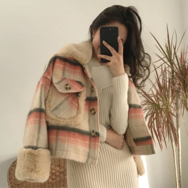 autumn and winter new women's popular woolen coat loose casual lattice hit color woolen coat fashion wild women's, Black
autumn and winter new women's popular woolen coat loose casual lattice hit color woolen coat fashion wild women's, Black