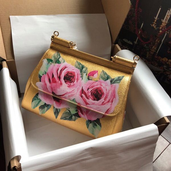 fashion women 100% genuine leather top quality Flower print three-dimensional handbag free shipping
fashion women 100% genuine leather top quality Flower print three-dimensional handbag free shipping