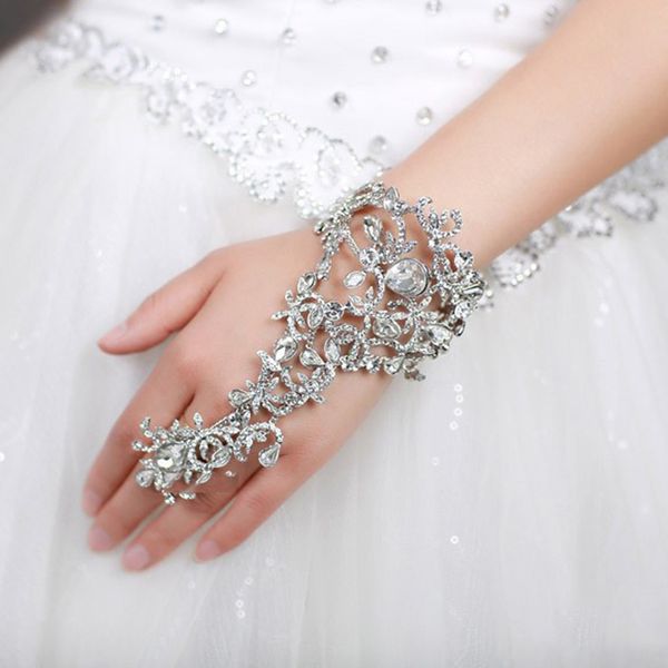 bohemia flowers bracelet wedding bracelet jewelry rhinestone hand back chain wedding accessories fashion jewelry spring summer, Golden;silver
bohemia flowers bracelet wedding bracelet jewelry rhinestone hand back chain wedding accessories fashion jewelry spring summer, Golden;silver