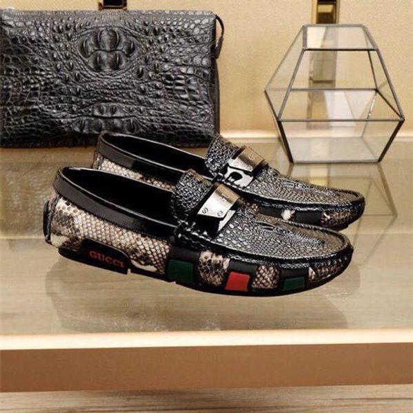 Size 38 45 Fashion Real Leather Men Dress Shoes Pointed Toe Bullock Oxfords Shoes For Men, Lace Up Designer Luxury Brand Men Shoes
Size 38 45 Fashion Real Leather Men Dress Shoes Pointed Toe Bullock Oxfords Shoes For Men, Lace Up Designer Luxury Brand Men Shoes