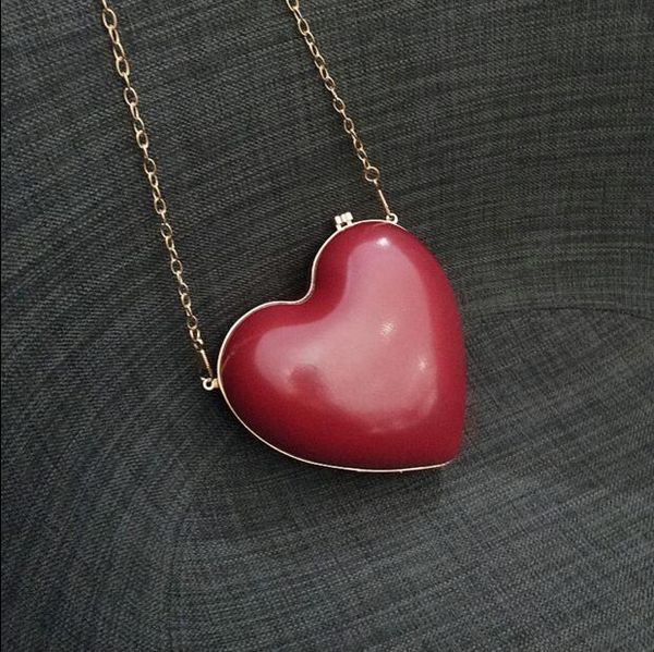 new design popular heart-shaped small bags evening party wedding bridal hand bags fashion bag with chains lovely gift, Black
new design popular heart-shaped small bags evening party wedding bridal hand bags fashion bag with chains lovely gift, Black